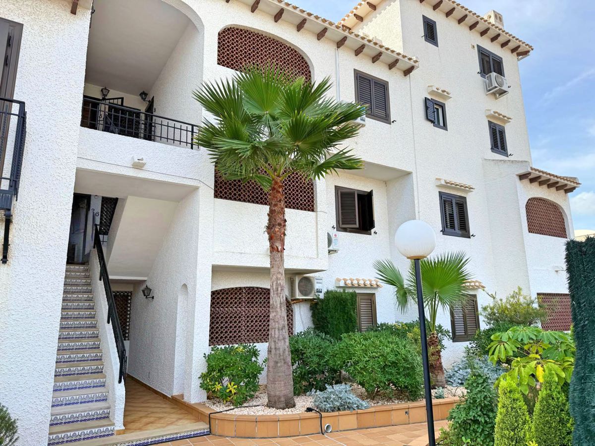 Edificio en Cabo Roig, Orihuela Costa