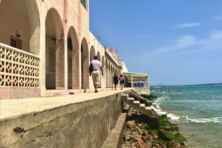 El Pinetin rantataloja.